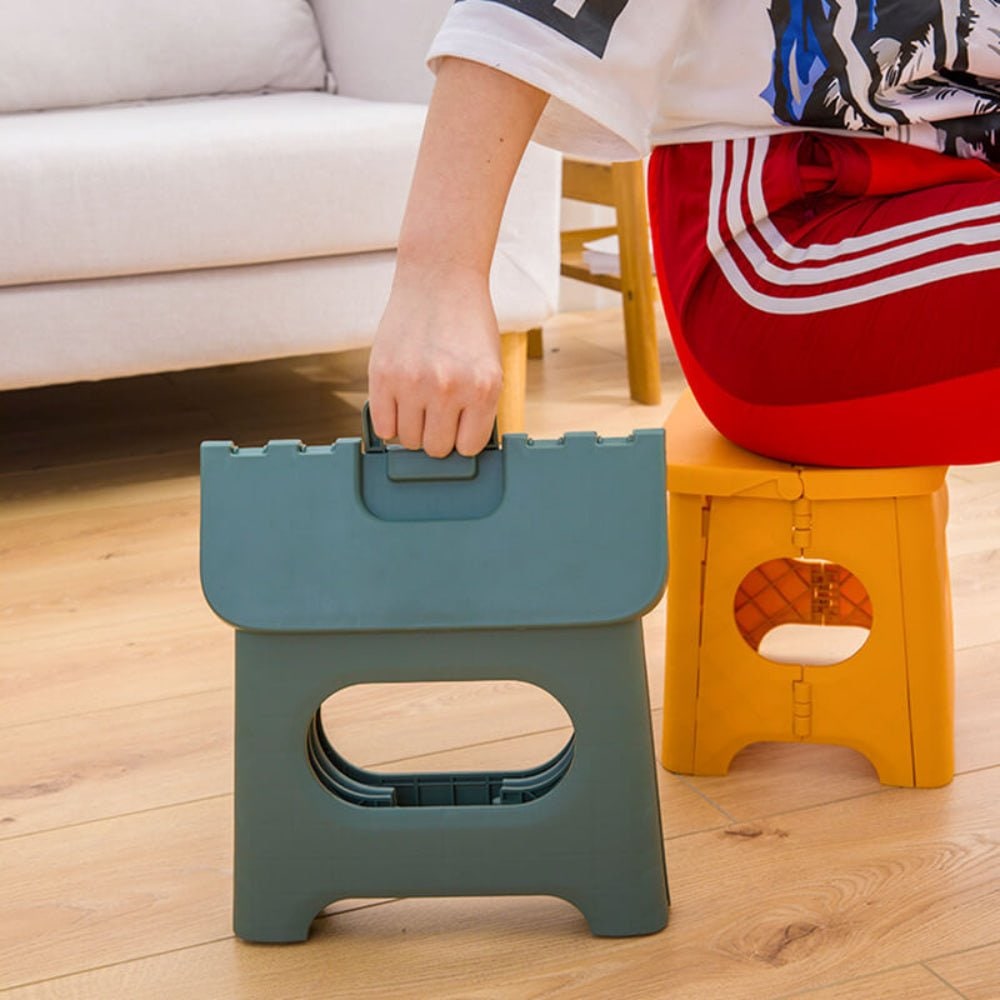 Folding Step Stool with Handle Portable Plastic Design for Kitchen and Bathroom - Image 7