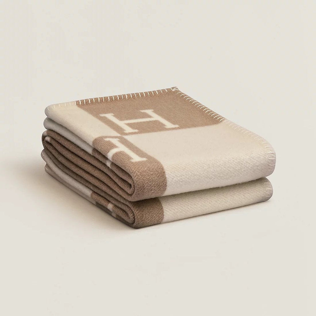Exclusive Gold Throw Blanket Made of Cashmere and Wool - House decoration