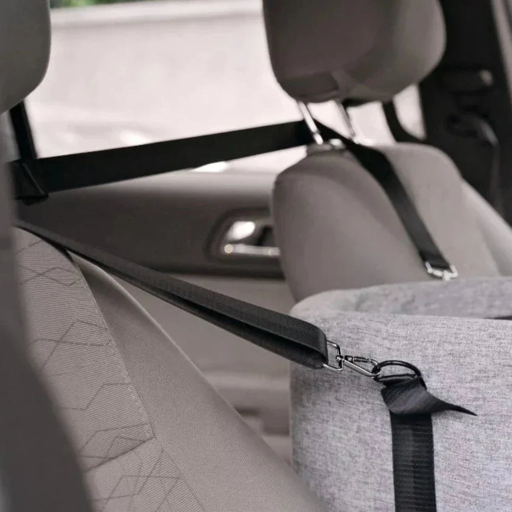 Pet Car Seat for Safe Travel – Comfortable Vehicle Seat for Dogs and Cats During Car Rides