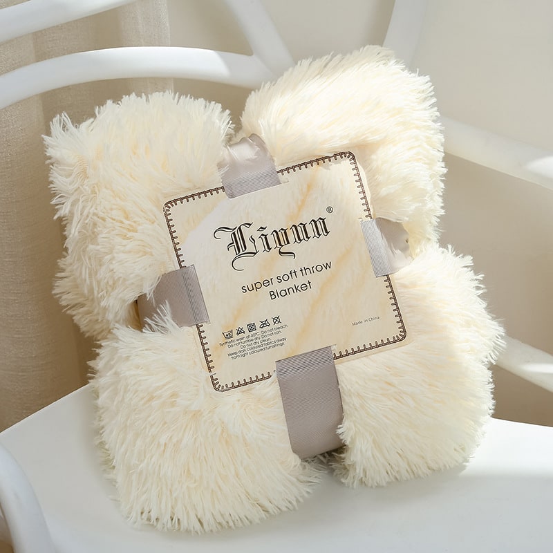 Girls' Soft Faux Fur Throw Blanket with Plush Shaggy Texture and Fluffy Long Pile Design - Image 13