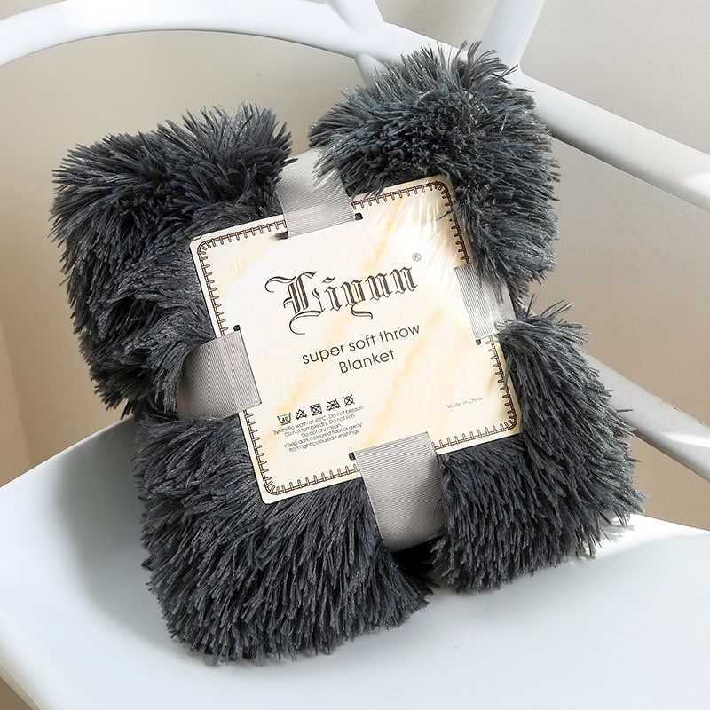 Girls' Soft Faux Fur Throw Blanket with Plush Shaggy Texture and Fluffy Long Pile Design - Image 14