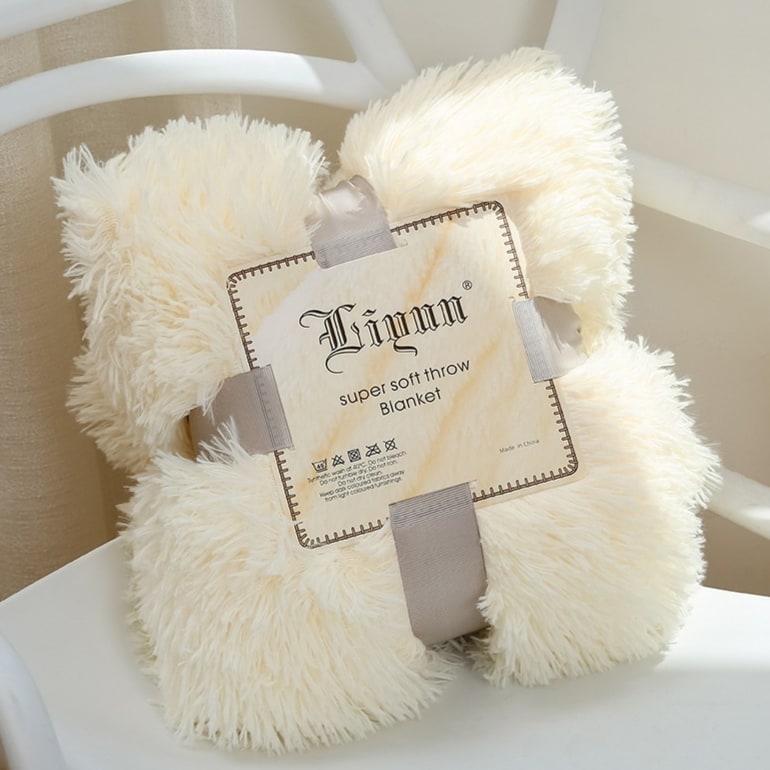 Girls' Soft Faux Fur Throw Blanket with Plush Shaggy Texture and Fluffy Long Pile Design - Image 18