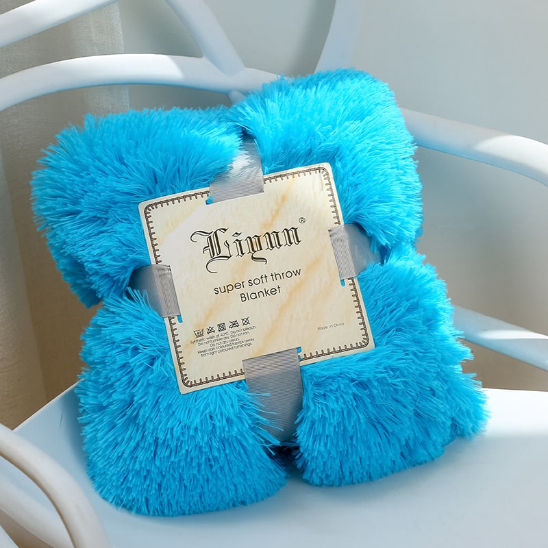 Girls' Soft Faux Fur Throw Blanket with Plush Shaggy Texture and Fluffy Long Pile Design - Image 6