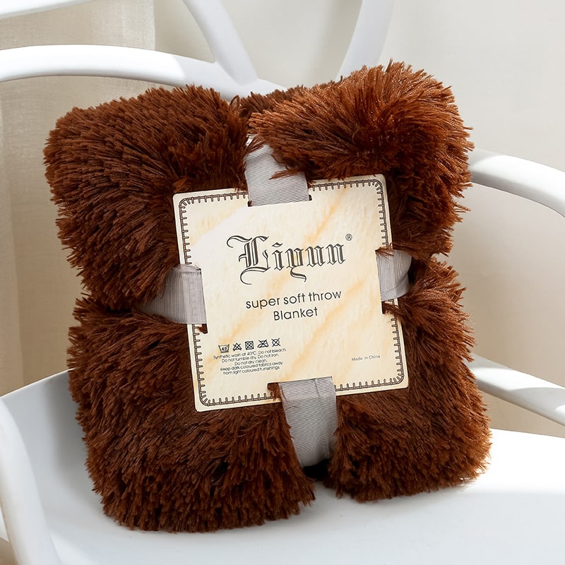 Girls' Soft Faux Fur Throw Blanket with Plush Shaggy Texture and Fluffy Long Pile Design - Image 7