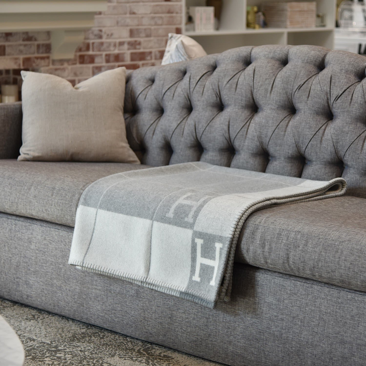 Exclusive Gold Throw Blanket Made of Cashmere and Wool - House decoration