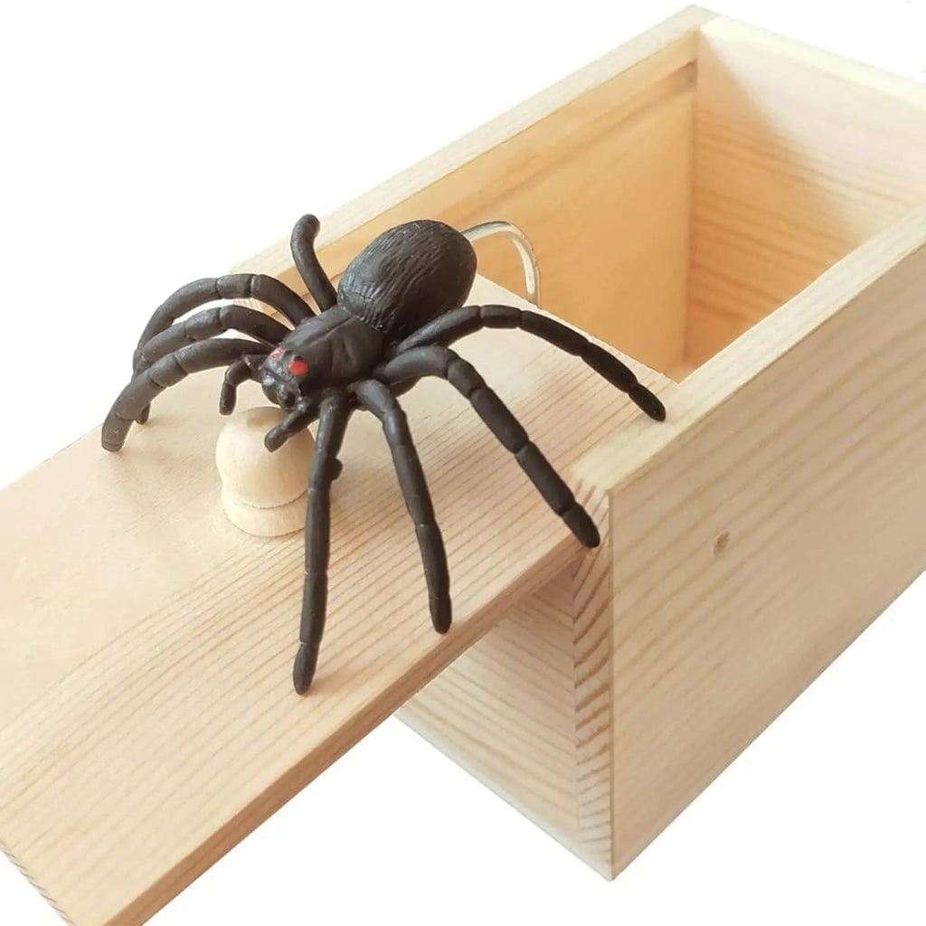 Halloween Prank Gag Gift Box with Spring-Loaded Spider Surprise Joke Boxes - Image 2