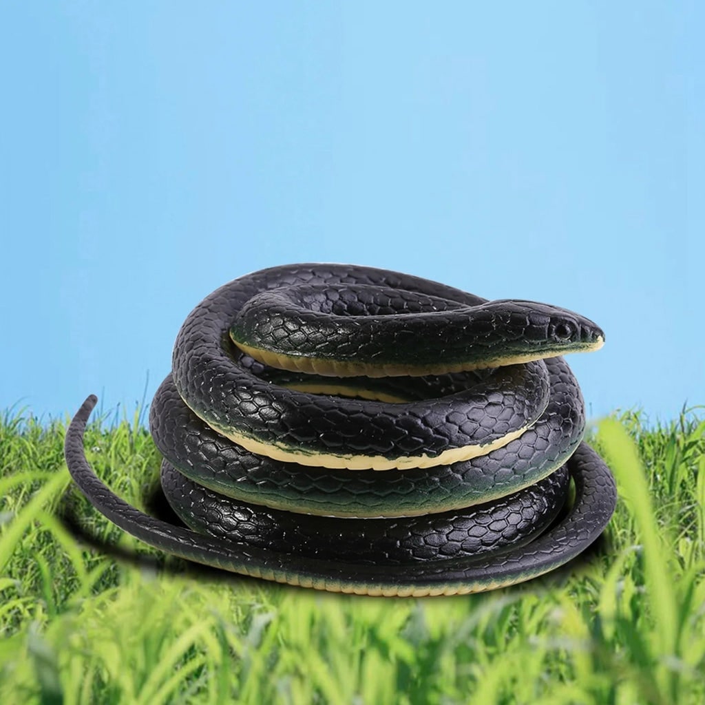 Halloween Realistic Rubber Snake Toy Water Prop for Spooky Decoration - Image 4