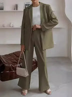 Elegant Women’s Blazer and Trousers Suit for Business Wear – Professional Two-Piece Outfit for Office, Meetings and Formal Occasions