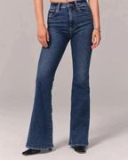 High-Waisted Flare Jeans – Timeless Fit and Stylish Denim