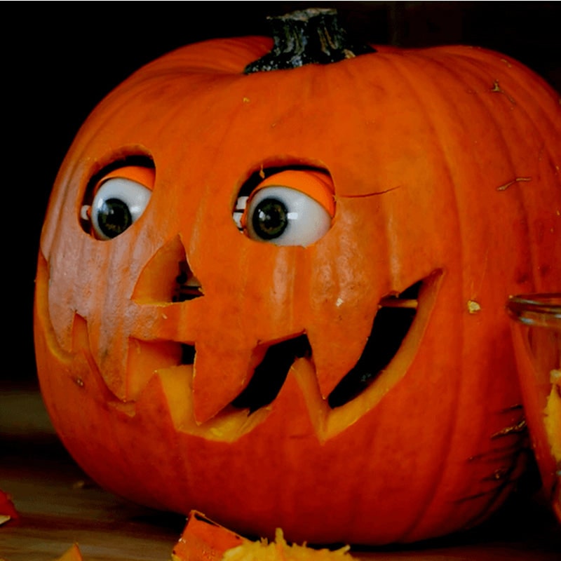 Kids' Halloween Pumpkin Decorations Scary Animatronic Prop with Moving Eyeballs and Bloodshot Eyes - Image 2