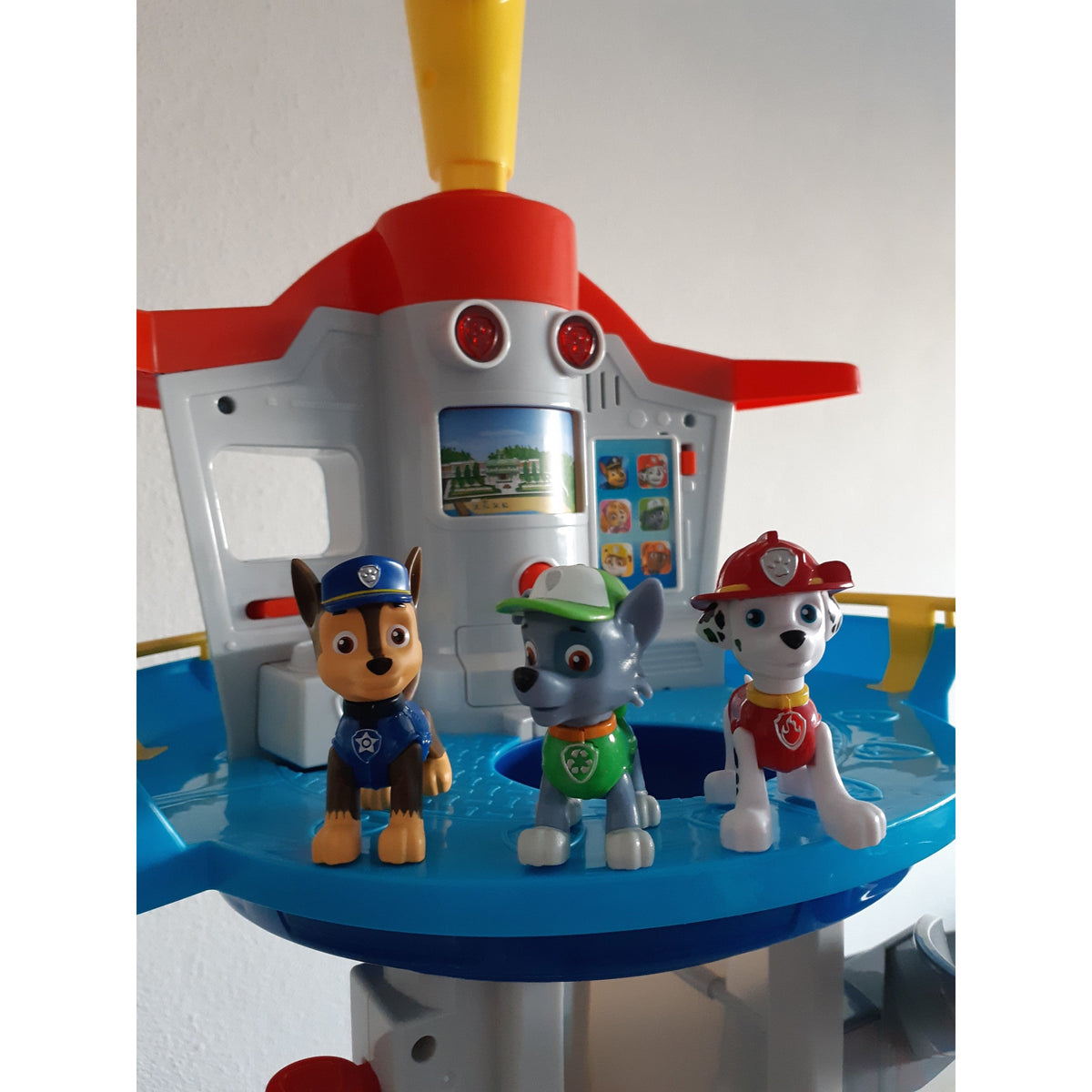 Kids' Lookout Tower Toy with Spiral Slide Rotating Periscope and Rescue Vehicles Playset - Image 3