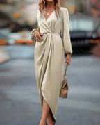 Nerise Calen. – Women’s V-Neck A-Line Midi Dress with Lantern Sleeves