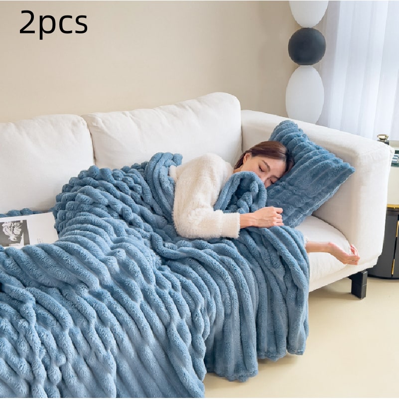 Luxury Faux Fur Throw Blanket with Soft Fleece Reverse and Matching Pillowcase - Image 13