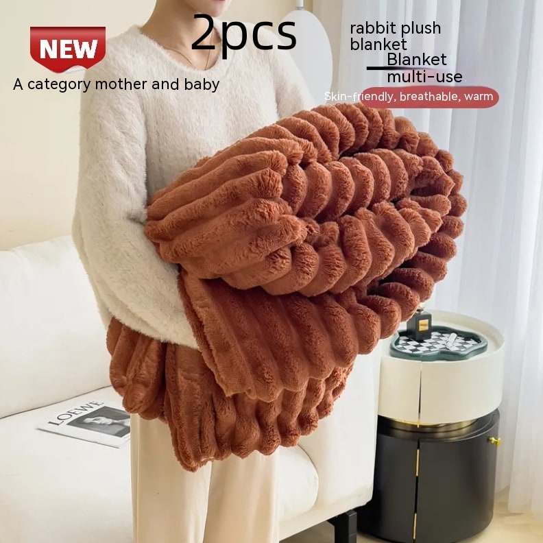 Luxury Faux Fur Throw Blanket with Soft Fleece Reverse and Matching Pillowcase - Image 5