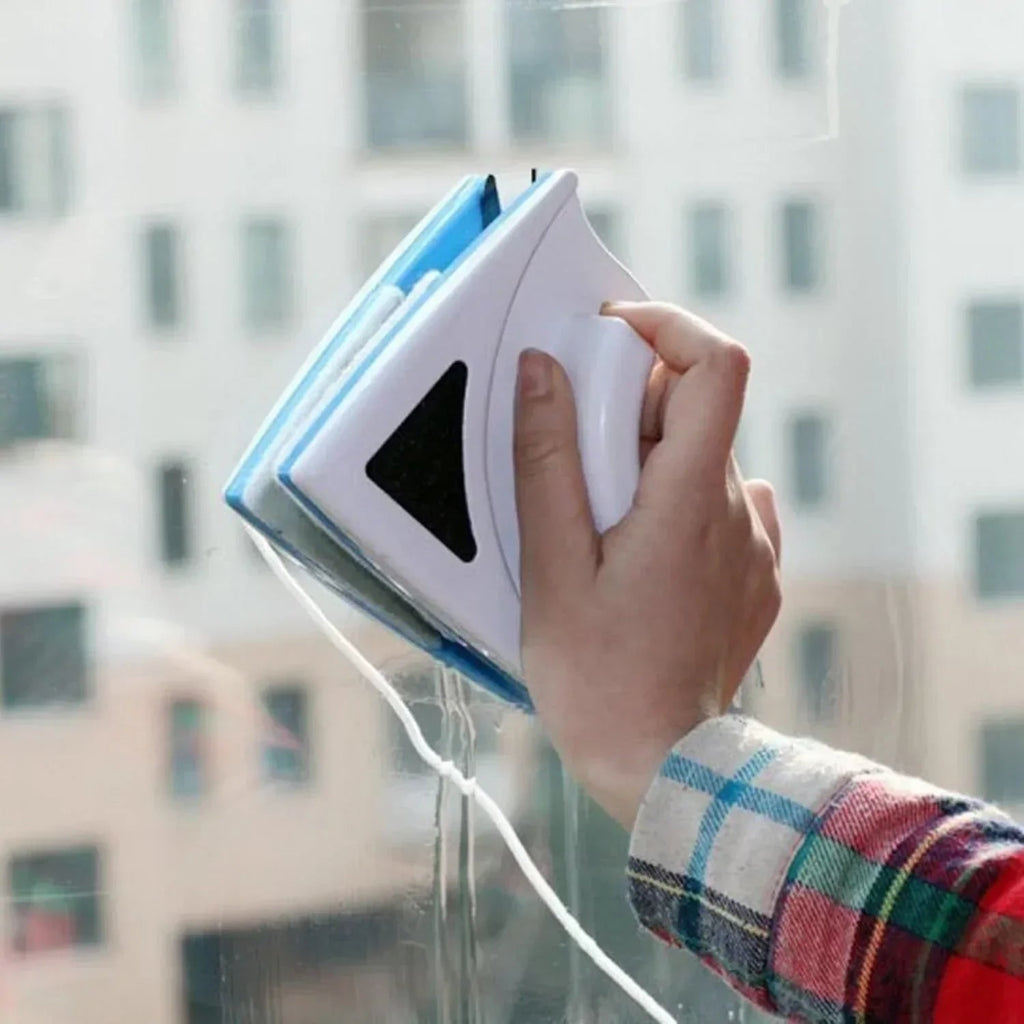 Magnetic Window Cleaner and Squeegee with Triangular Design for Hard-To-Reach - Image 5