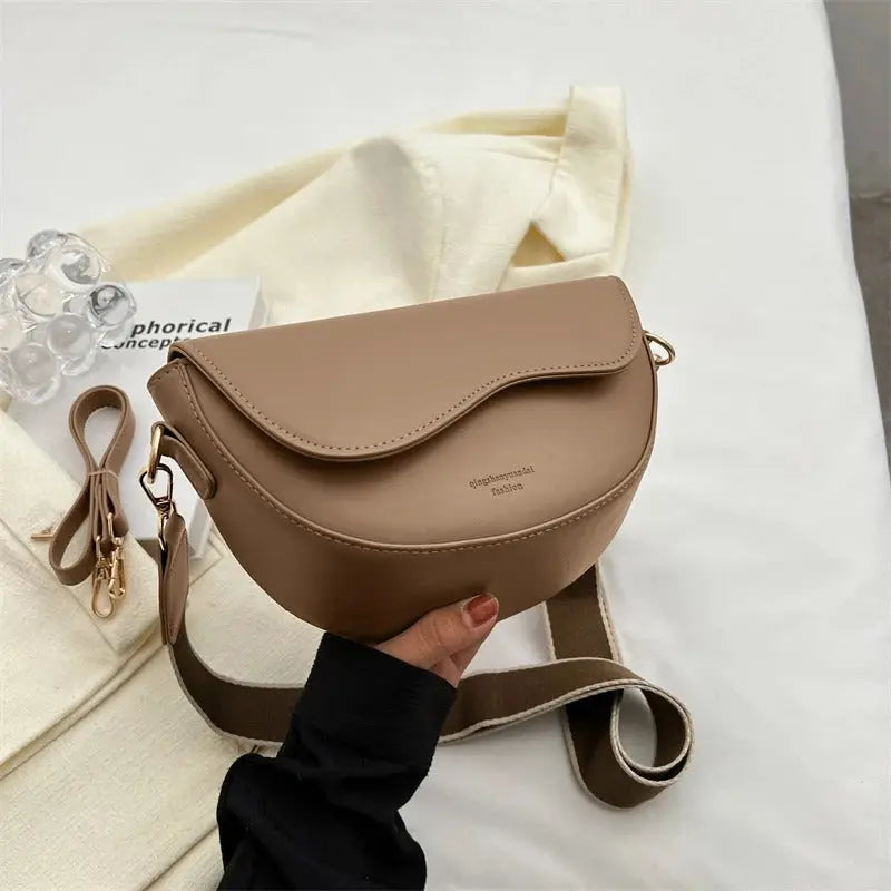 Premium Shoulder Bag for Everyday Use – Stylish Carry Bag for Work, Travel and Daily Outfits