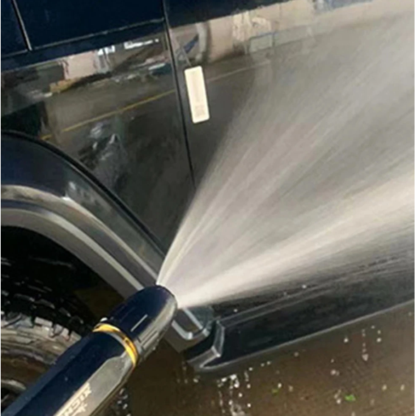 Men's High Pressure Hose Nozzle with Brass Quick Connect and Adjustable Spray - Image 3