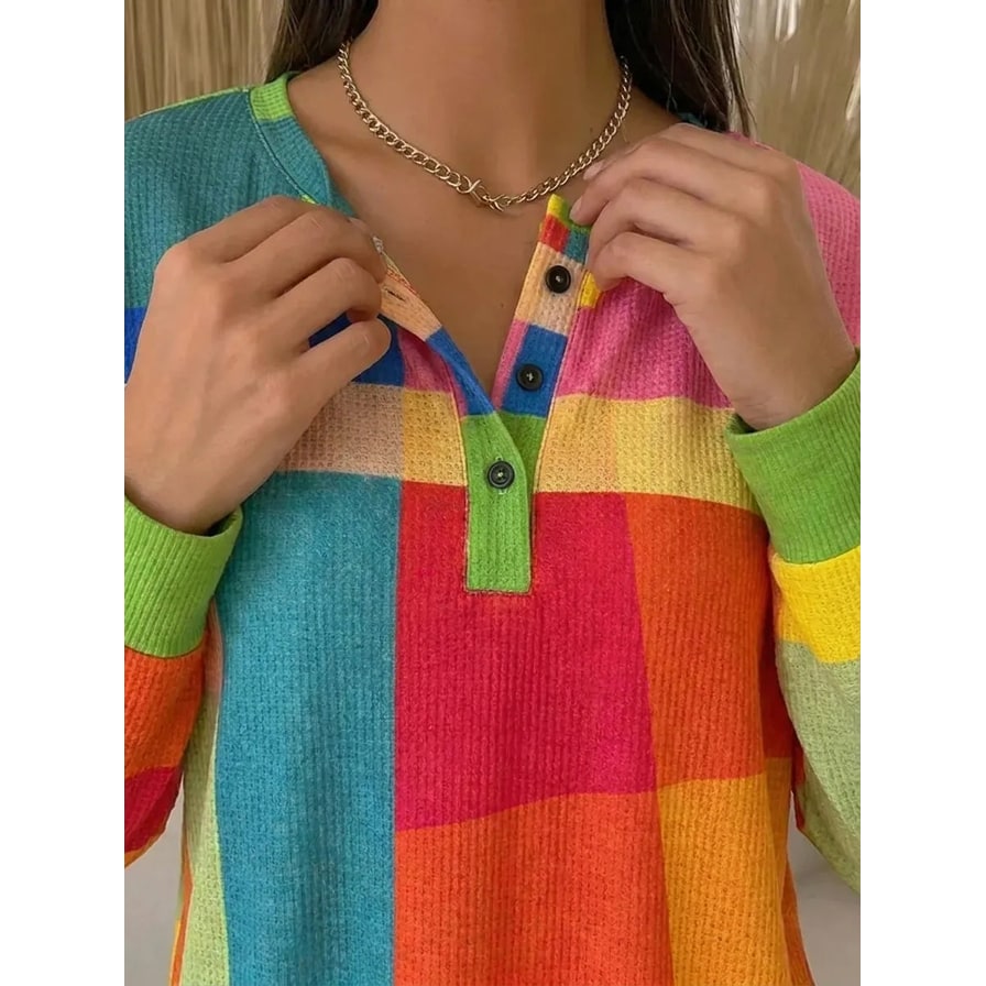 Men's Long Sleeve Henley Shirt with Waffle Knit and Geometric Print - Image 3