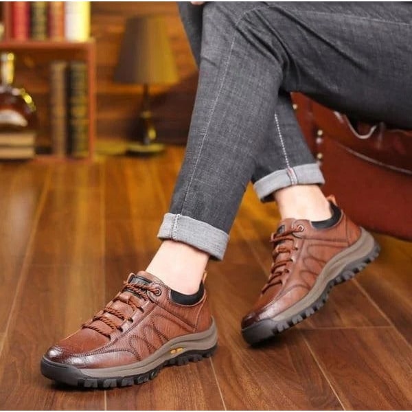Men's Walking Shoes Comfortable Low Top Leather with Lugged Sole - Image 8