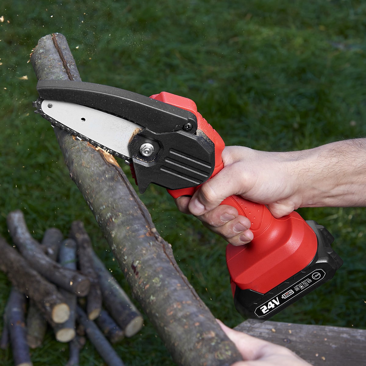 Mini Cordless Chainsaw 24v Rechargeable Battery Powered Handheld Saw Echo 590 - Image 1