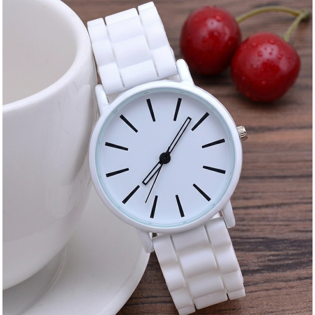 Minimalist Analog Watch with Textured Silicone Strap - Image 12