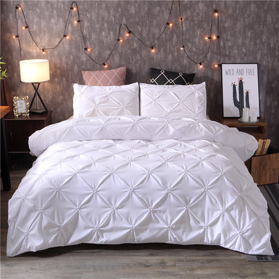Pintuck Duvet Cover Set with Matching Pillowcases King Size Comforter Doona - Image 2