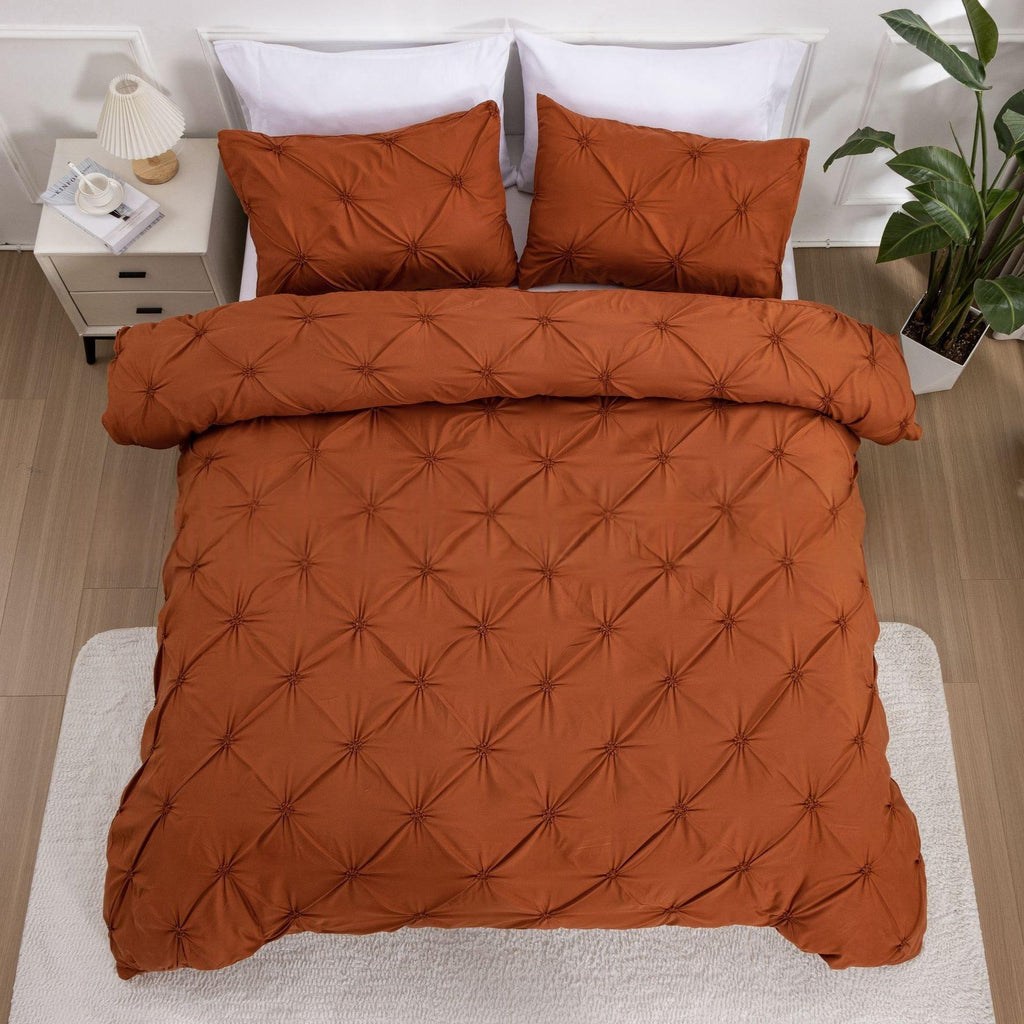 Pintuck Duvet Cover Set with Matching Pillowcases King Size Comforter Doona - Image 8