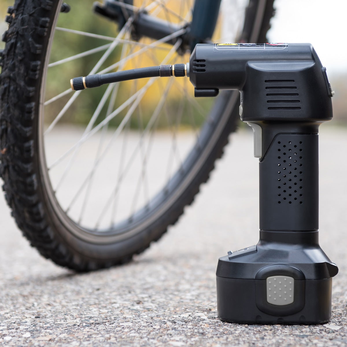 Portable Air Tire Inflator Best Handheld Astroai Cordless - Image 4