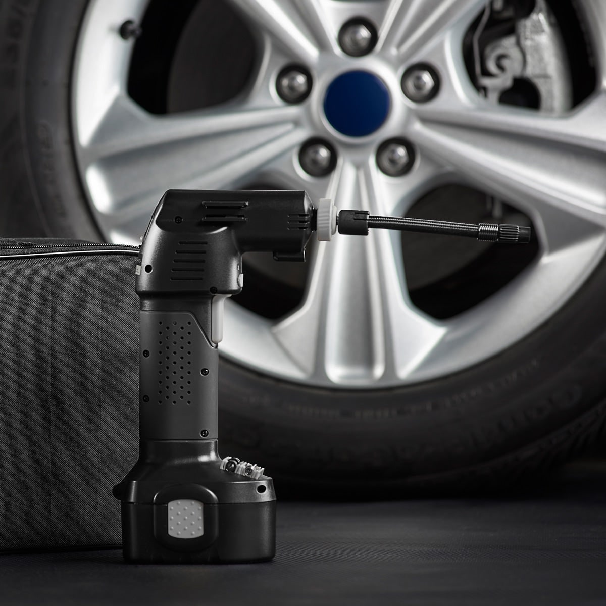 Portable Air Tire Inflator Best Handheld Astroai Cordless - Image 7