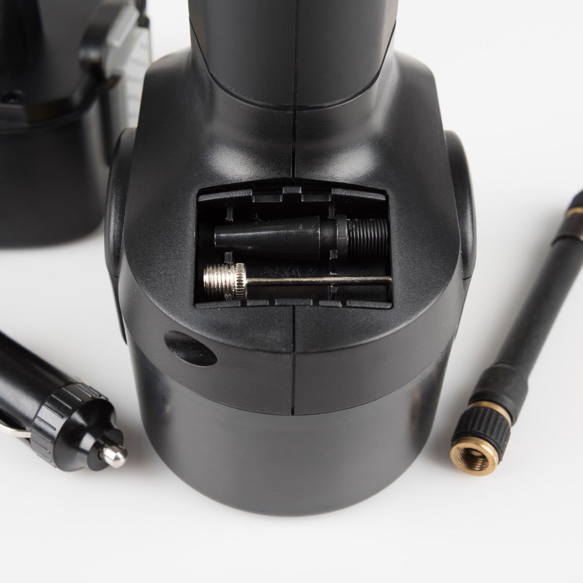Portable Air Tire Inflator Best Handheld Astroai Cordless - Image 9