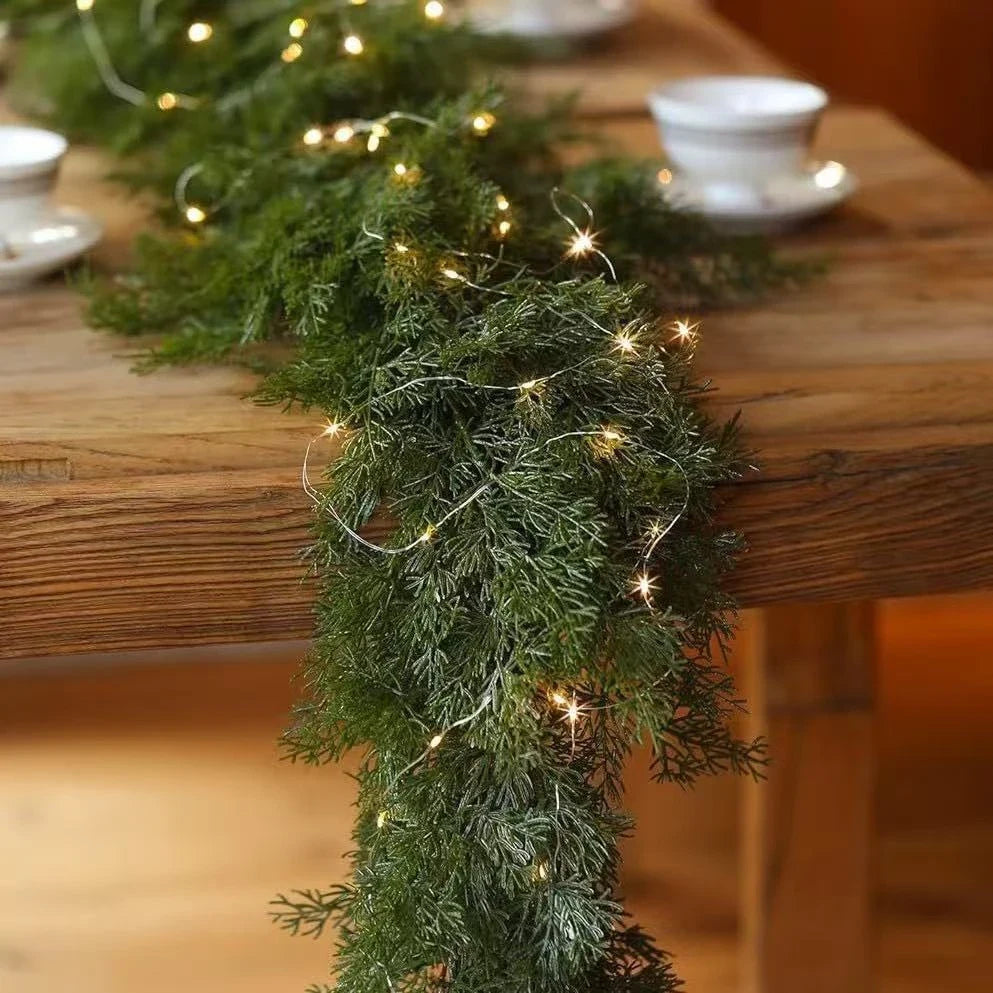 Pre-Lit Christmas Garland with Warm LED Lights for Stairs and Mantels - Image 10