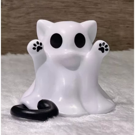 Resin Ghost Figurine Decor with Standing Base for Halloween Home Shelf Decorations Statue - Image 2