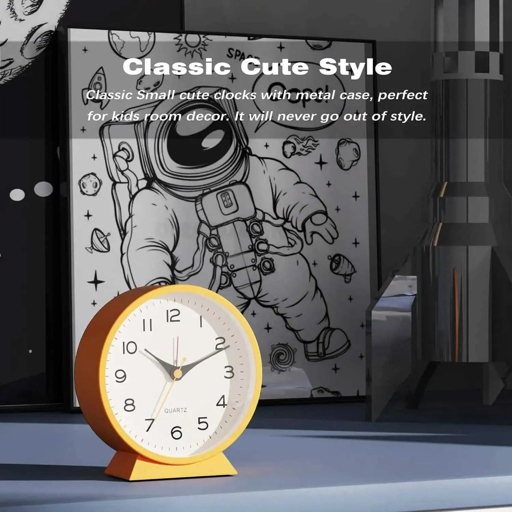 Retro Analog Alarm Clock with Silent Quartz Movement and Backlight - Image 15
