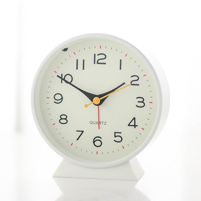 Retro Analog Alarm Clock with Silent Quartz Movement and Backlight - Image 18