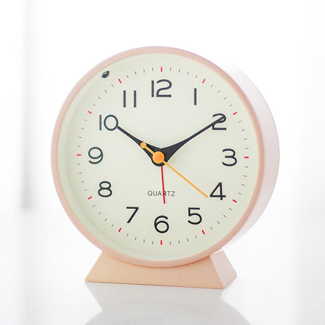 Retro Analog Alarm Clock with Silent Quartz Movement and Backlight - Image 20