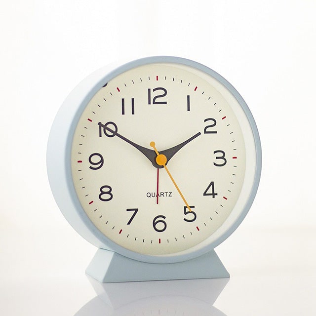 Retro Analog Alarm Clock with Silent Quartz Movement and Backlight - Image 22