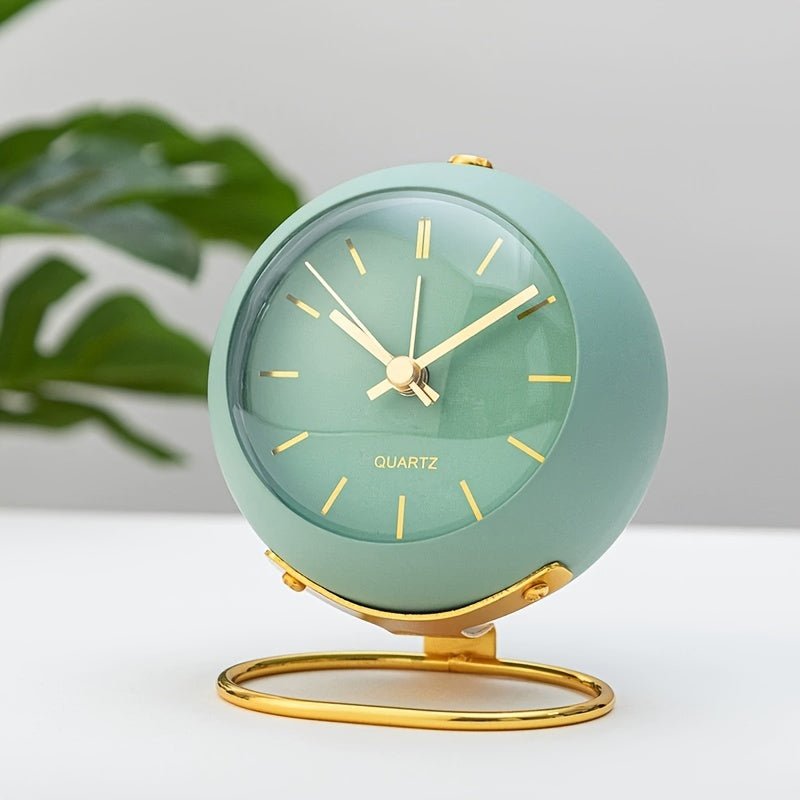 Vintage Analog Alarm Clock for Bedroom and Desk – Classic Time Display with Loud Alarm for Everyday Use