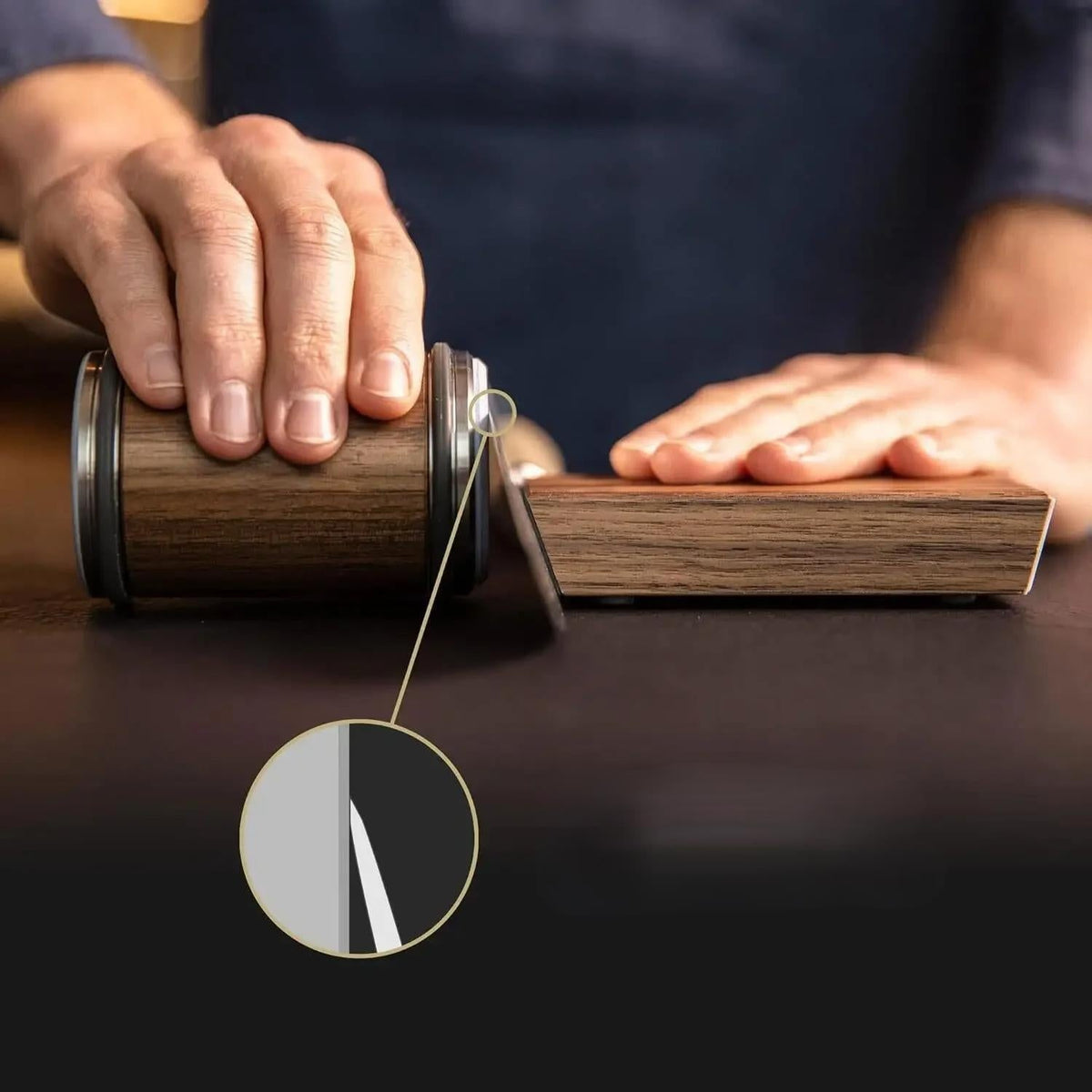 Rolling Knife Sharpener with Manual Diamond-Coated Dual-Angle Magnetic Guide - Image 1