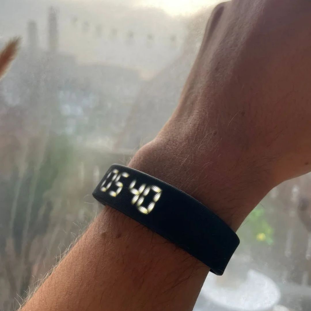 Silent Vibrating Alarm Clock Wristband with USB Charging and Adjustable Silicone Strap - Image 2