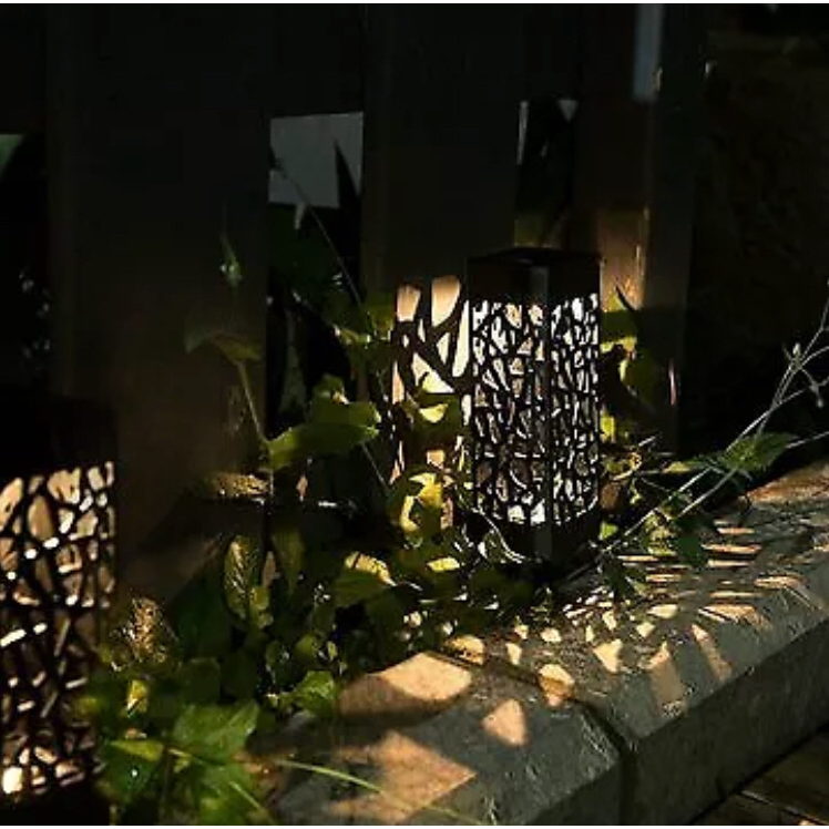 Solar Pathway Lights Outdoor Garden Lawn Stake with Hollow Lattice Design and Wireless Power - Image 9