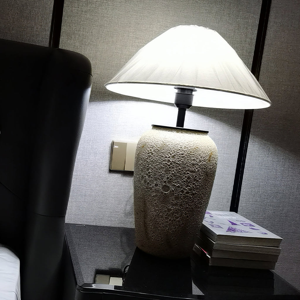 Table Lamp Ceramic Bedside Lamp Living Room Lamp Push Button Switch - Image 4
