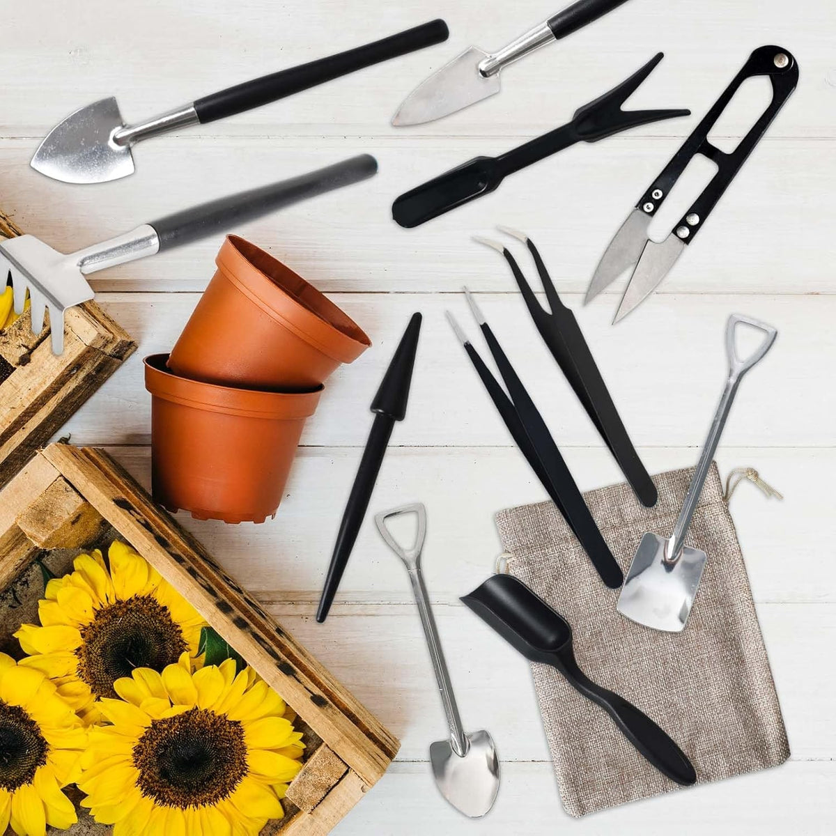 Women's 12-Piece Gardening Tools Set with Stainless Steel Heads and Linen Storage Bag - Image 2