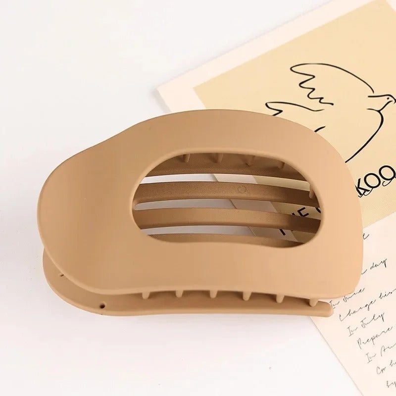 Women's Flat Matte Hair Claw Clip with Comfort Hold and Oval Detail - Image 10