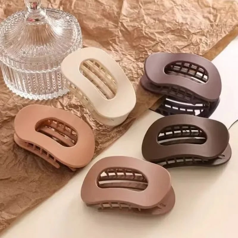 Women's Flat Matte Hair Claw Clip with Comfort Hold and Oval Detail - Image 8
