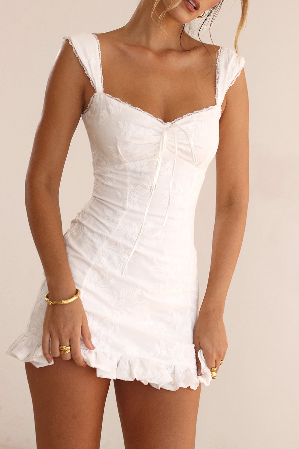 Women's Homecoming Dress Mini with Floral Embroidery and Ruffled Hem for Grad - Image 2