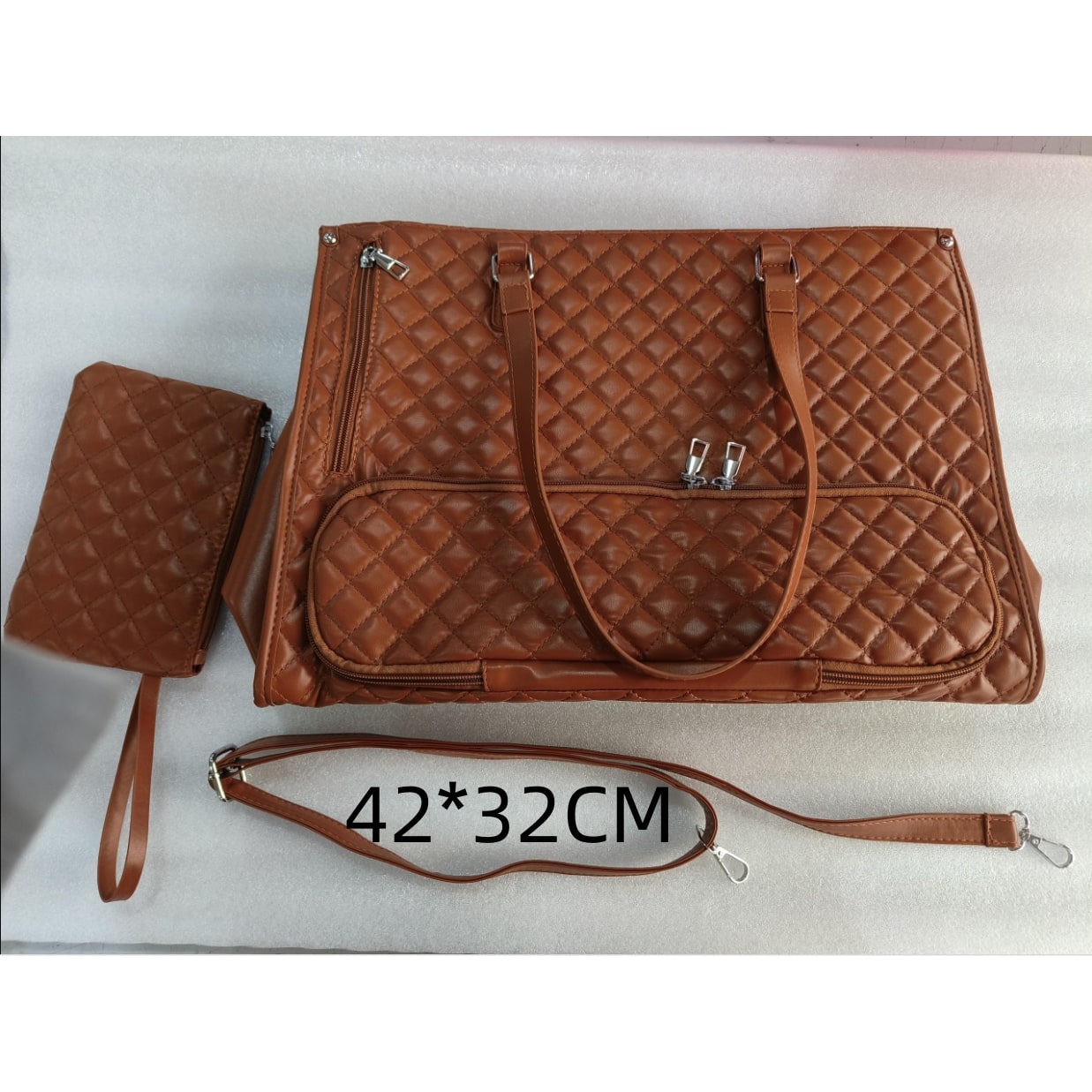 Women's Lunch Tote Bag with Insulated Compartment Quilted Leather Purse and Matching Wristlet with Zipper - Image 3