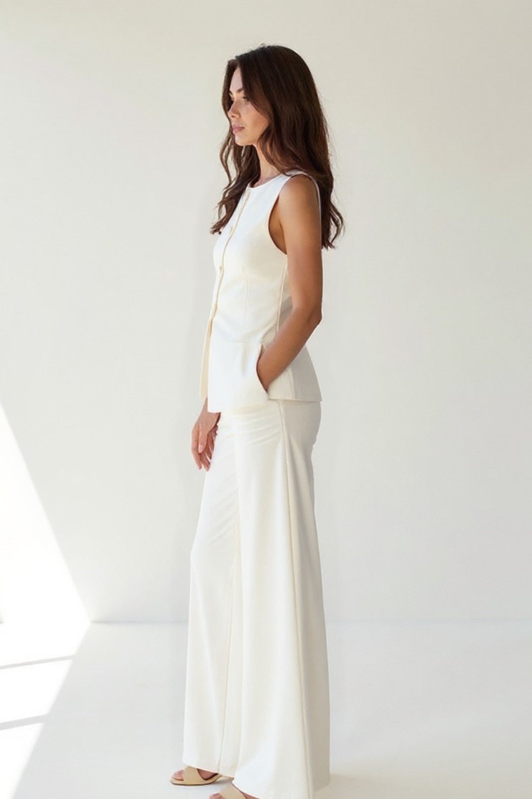Women's Two Piece Linen Vest and Wide Leg Pants Set with Asymmetrical Hem - Image 2